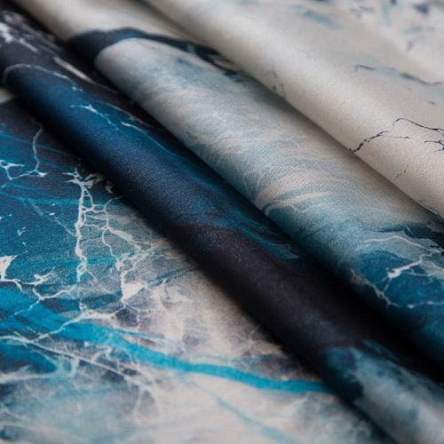 Шелк натуральный Fendi 064-19267 молочно-синий