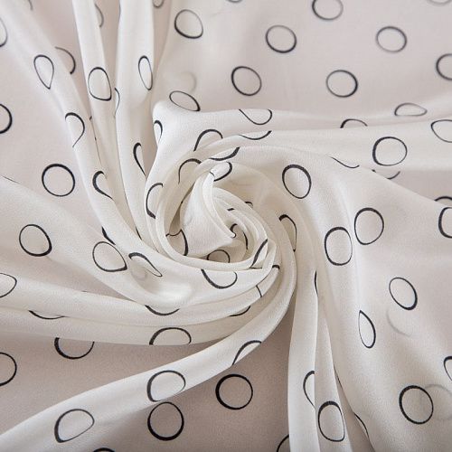 Крепдешин шелковый Dolce&Gabbana 028-19265 молочный принтованный