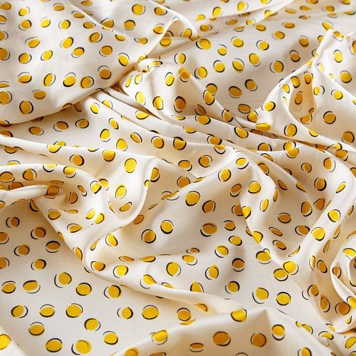 Шелк синтетический 065-13574 сливочный принтованный