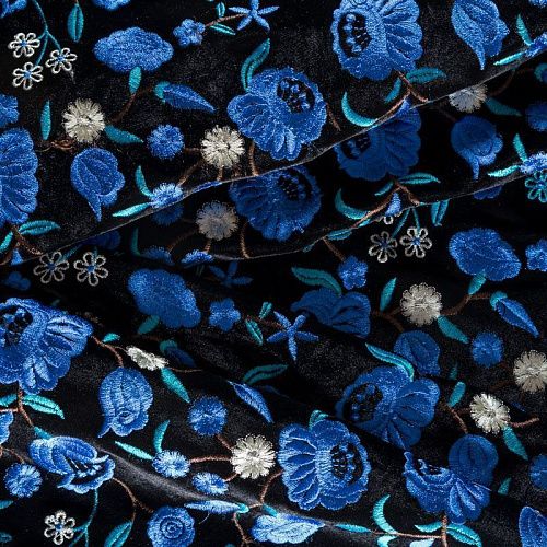 Бархат с вышивкой 002-04251 черный