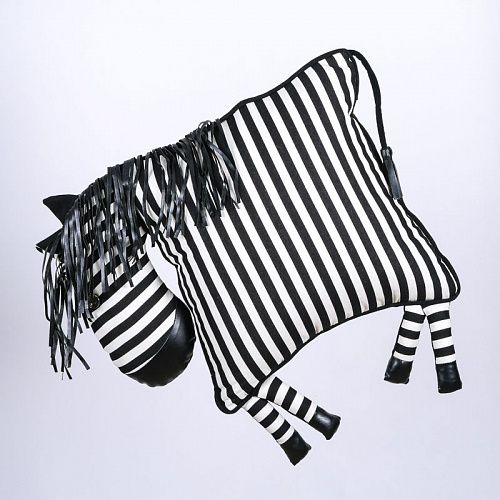 Наволочка декоративная на молнии 43х43 см ЗЕБРА 521983