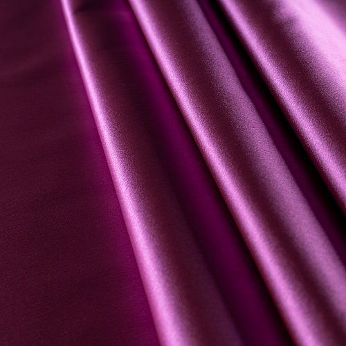 Атлас ватуссо К2-459 брусничный однотонный